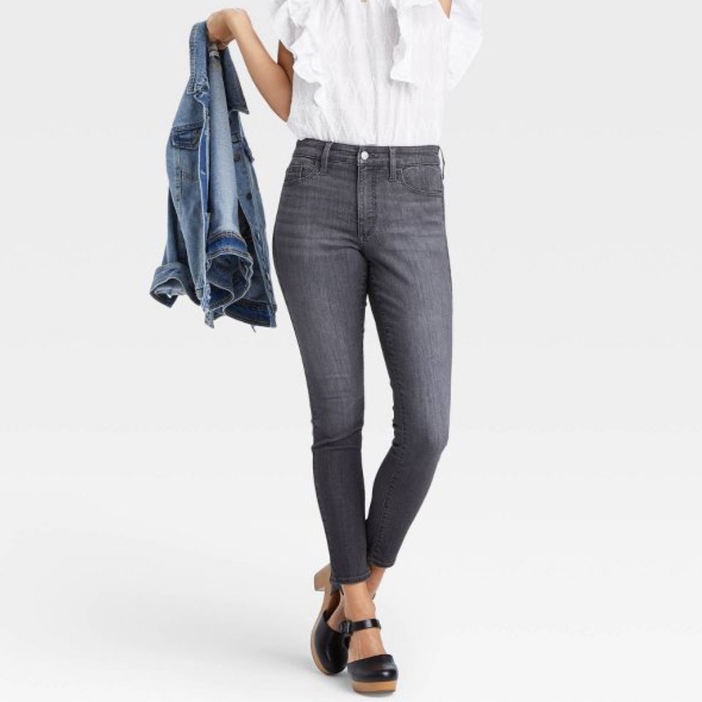 Universal Thread | Washed Faded Black High Rise Chic Skinny Jeans